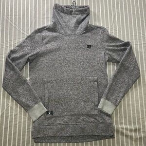DC Shoes Junior's Women's Veneer High Neck Pullover Sweatshirt Size Medium